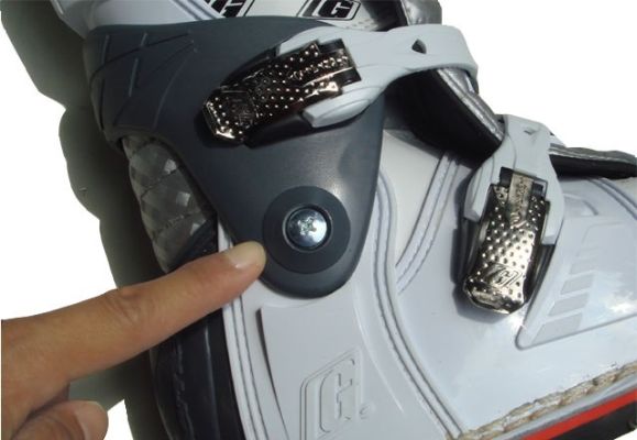 4690-001Plastic Ankle Fastback