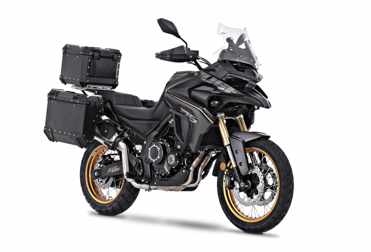 525 DSX Black Knight EURO 5+